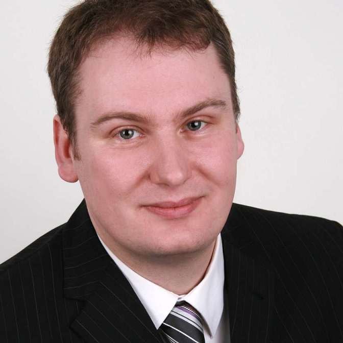 portrait-weber.jpg